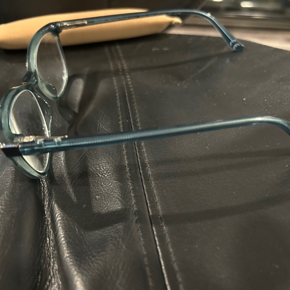 Foster Grant Teal and Black Men's Glasses - Picture 6 of 8